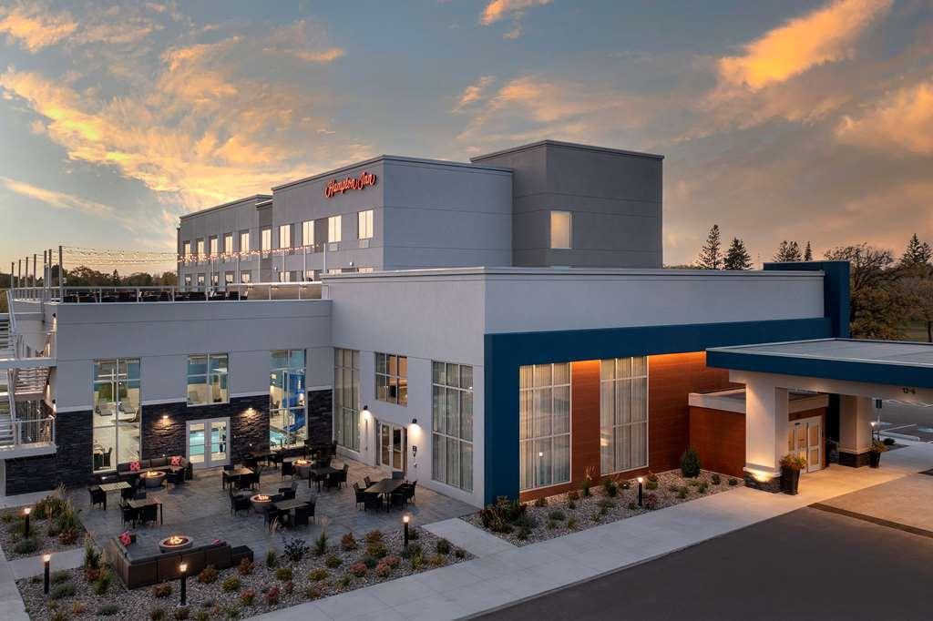 Hampton Inn Warroad 외부 사진