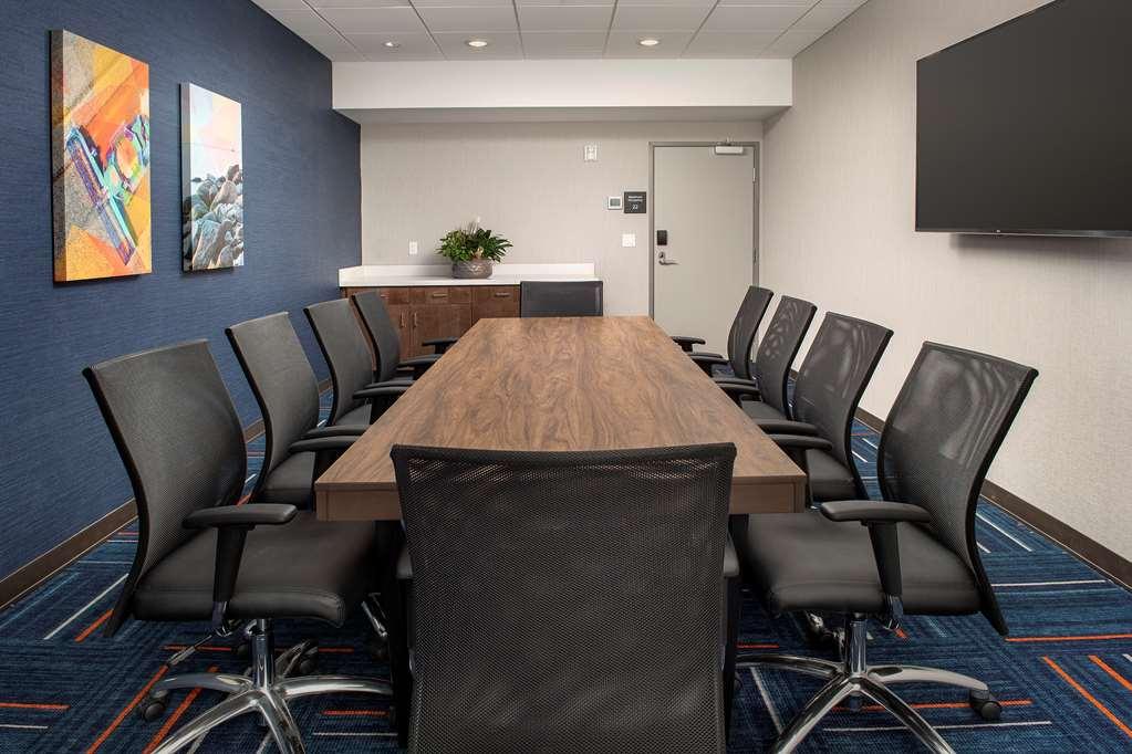 Hampton Inn Warroad 시설 사진